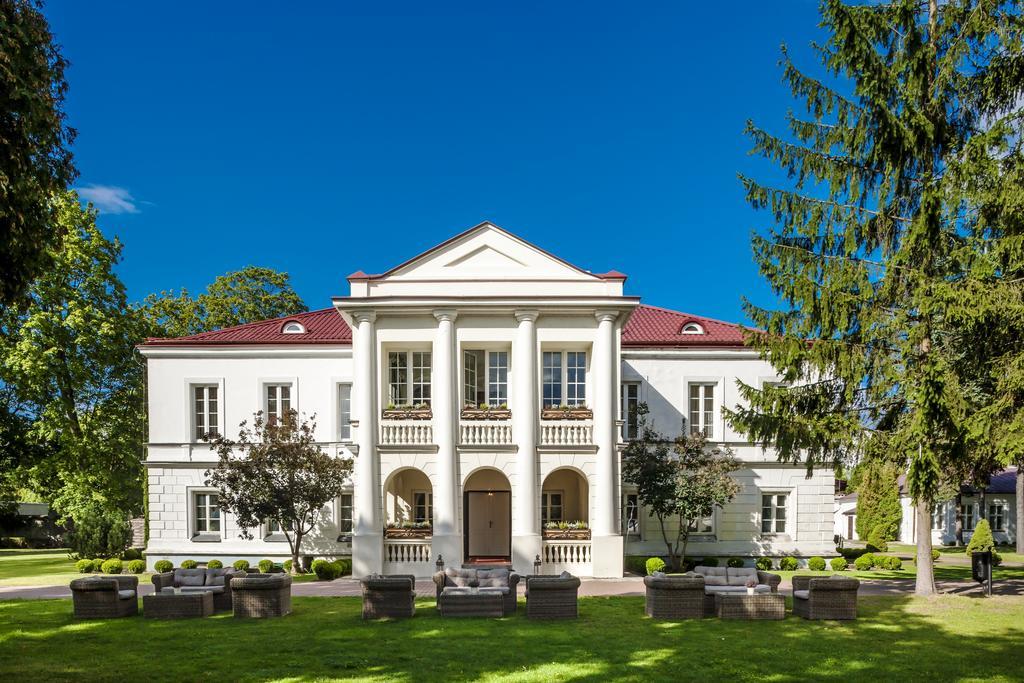 Palac Zegrzynski Zegrze Buitenkant foto