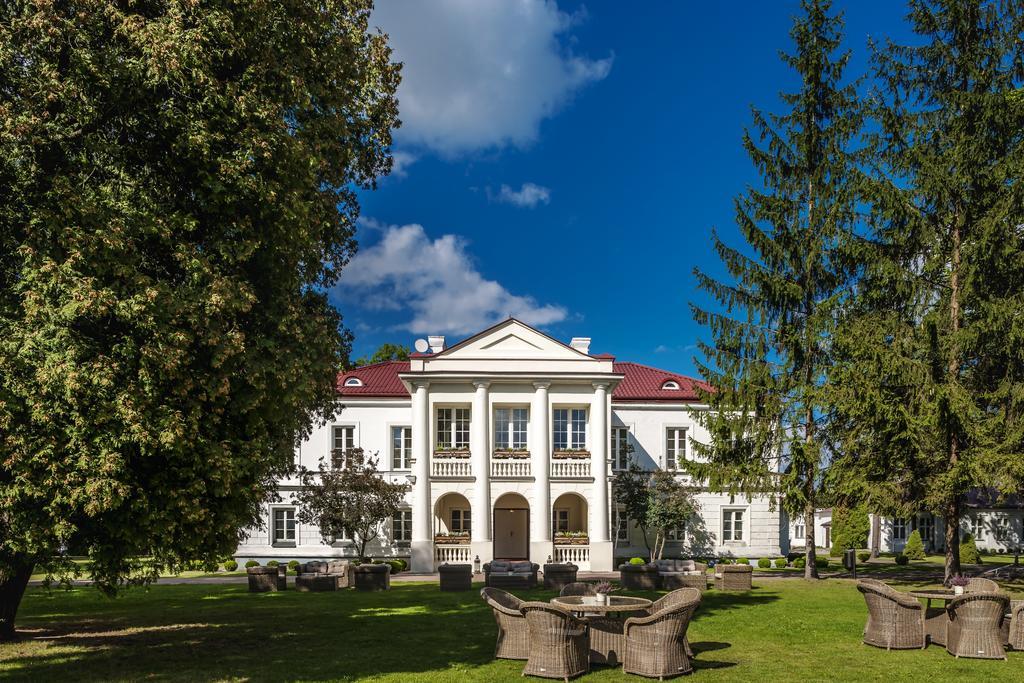 Palac Zegrzynski Zegrze Buitenkant foto