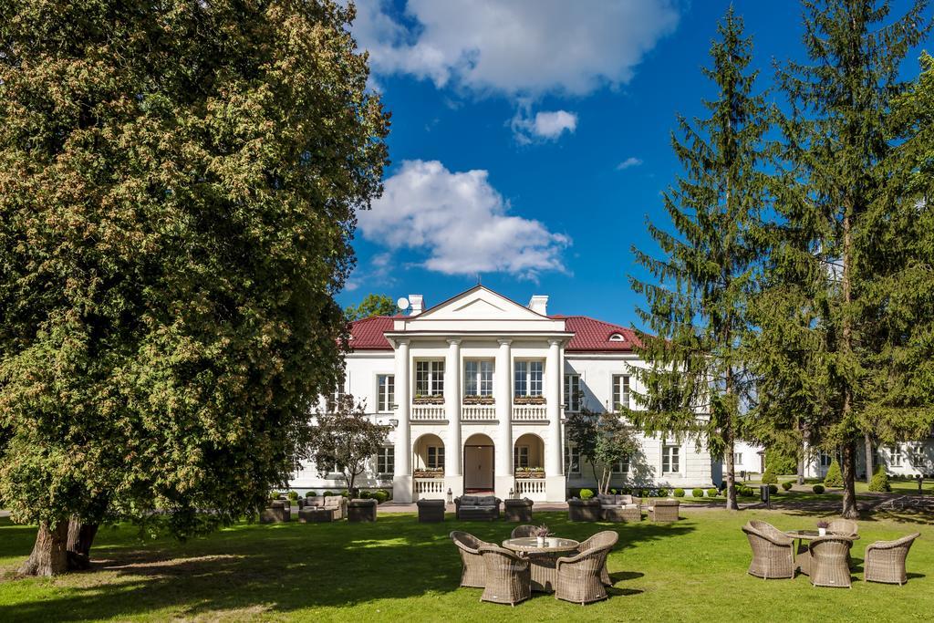 Palac Zegrzynski Zegrze Buitenkant foto