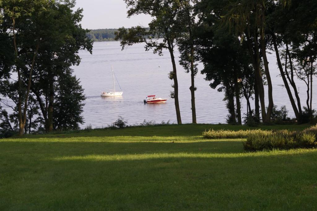 Palac Zegrzynski Zegrze Buitenkant foto