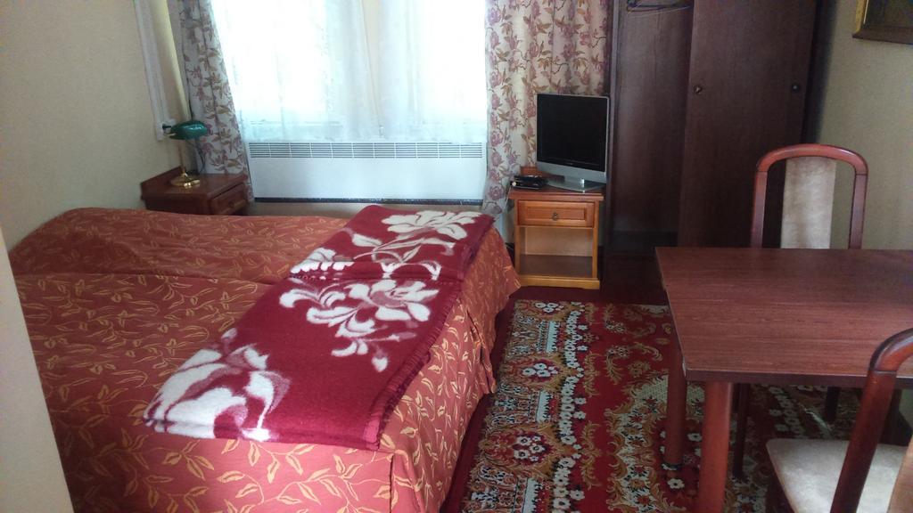 Palac Zegrzynski Zegrze Buitenkant foto
